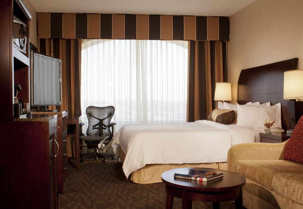 Embassy Suites By Hilton Dallas Near The Galleria מראה חיצוני תמונה