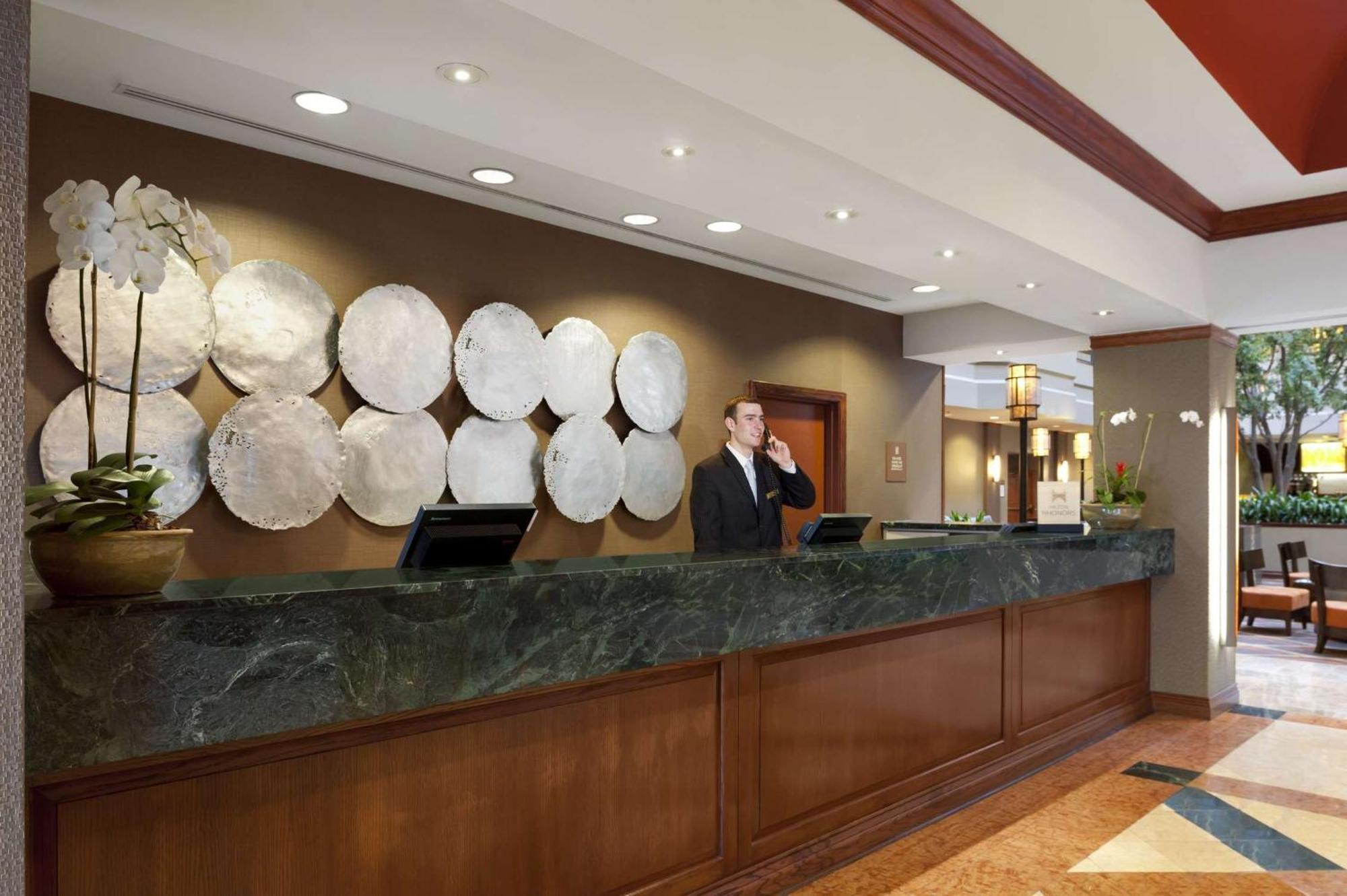 Embassy Suites By Hilton Dallas Near The Galleria מראה חיצוני תמונה