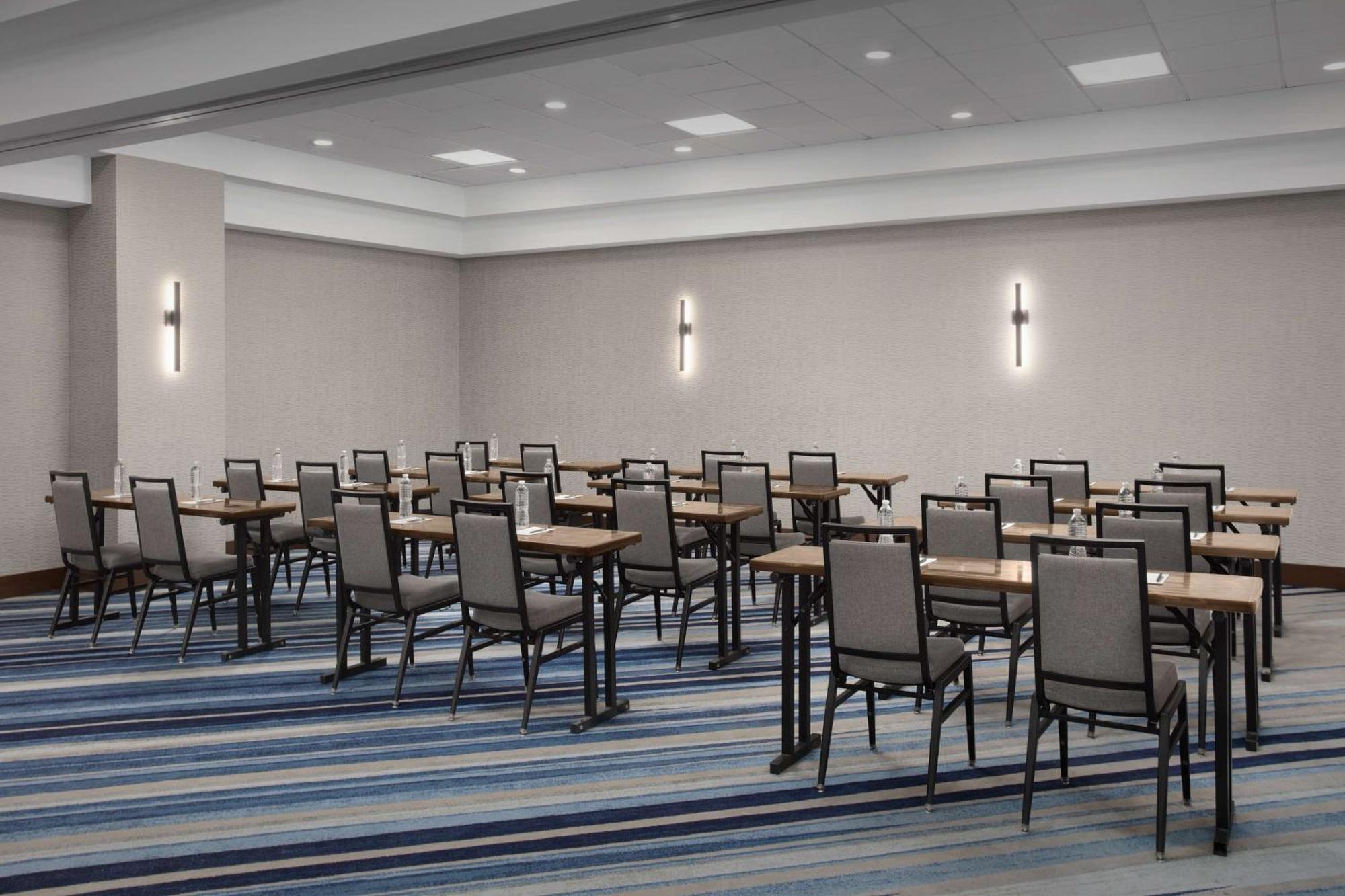Embassy Suites By Hilton Dallas Near The Galleria מראה חיצוני תמונה