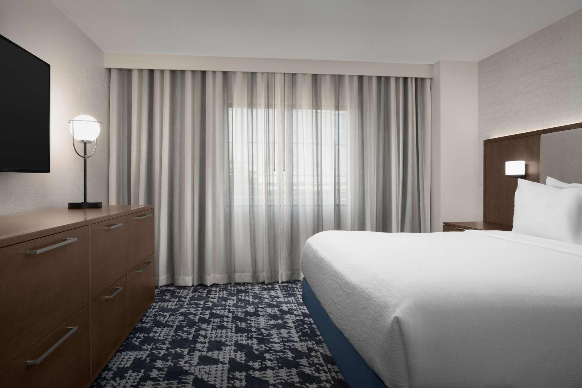 Embassy Suites By Hilton Dallas Near The Galleria מראה חיצוני תמונה